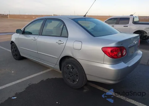 2005 Toyota Corolla Le z USA, uszkodzony, nr VIN 1NXBR32E75Z450748